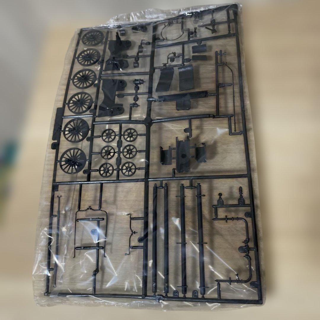 昭和蒸気機関車C10 1/50模型｜外箱難あり・未開封パーツ. Ln398