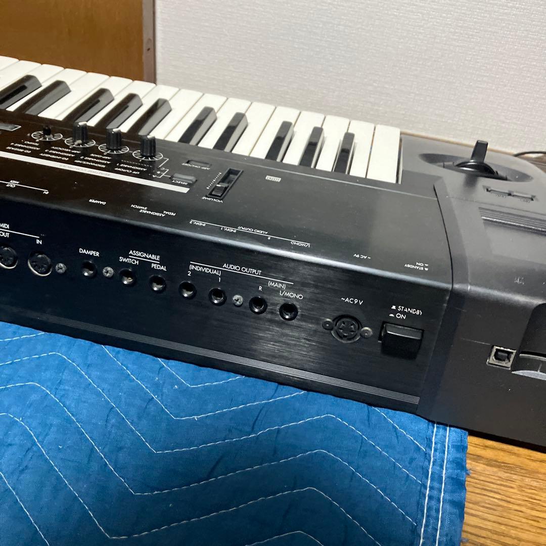 korg TR76 シンセサイザー