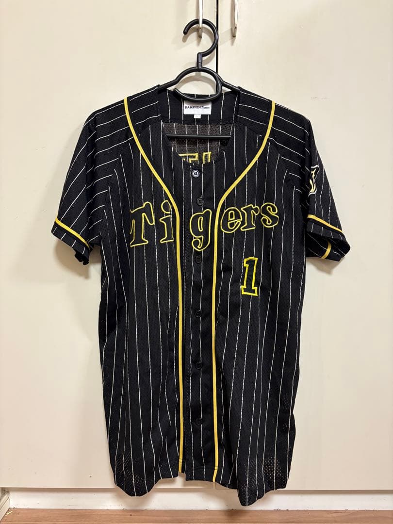 阪神応援グッズ レプリカユニフォームTORITANI 1