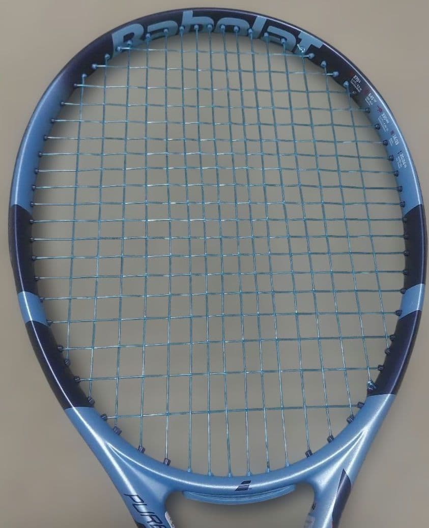【超美品】使用頻度少ない　保証書付き　バボラピュアドライブライト　テニスラケット