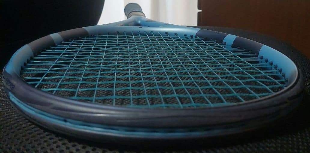 【超美品】使用頻度少ない　保証書付き　バボラピュアドライブライト　テニスラケット