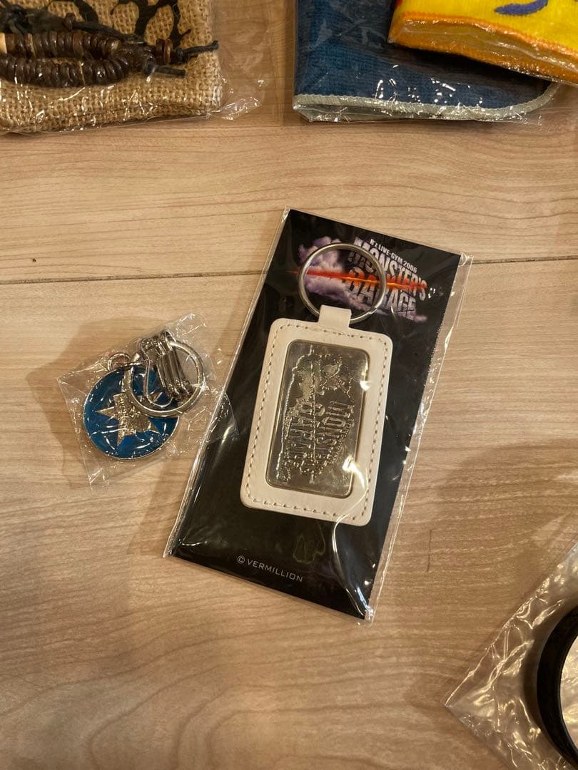 B'zグッズまとめ売り　会報・ツアーパンフ・その他グッズ色々