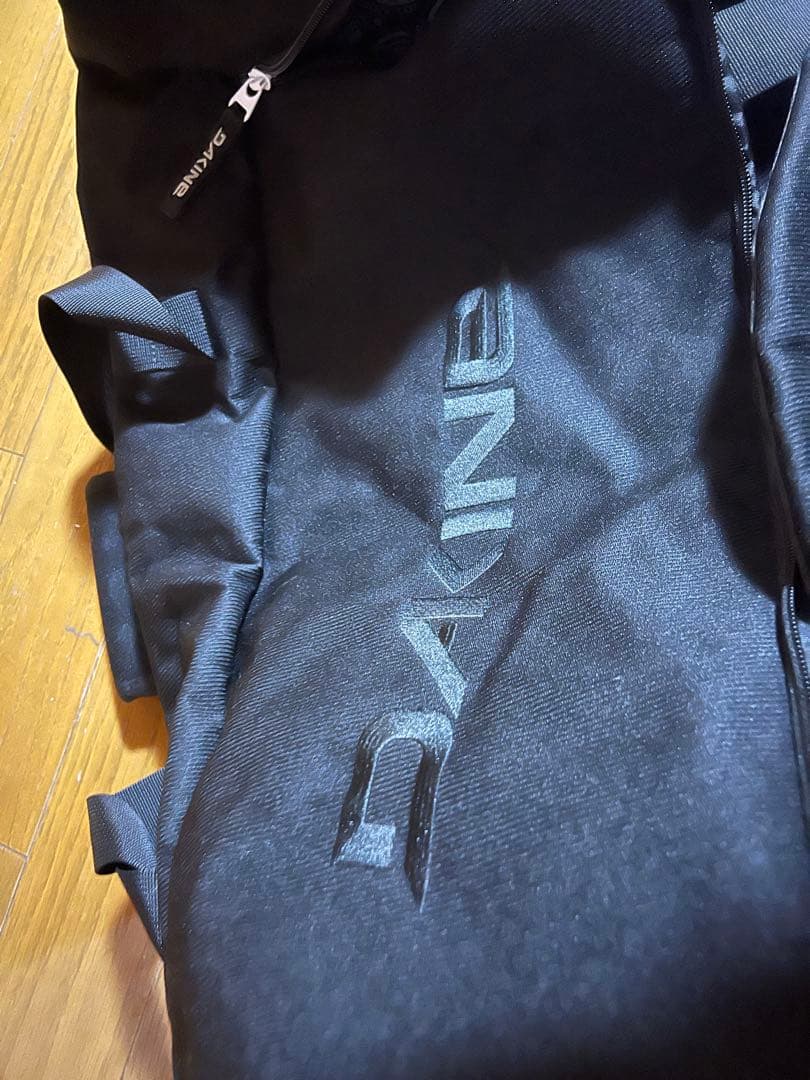 【大幅値下げ】DAKINE スノーボード・スケートボードバッグ ブラック 大容量