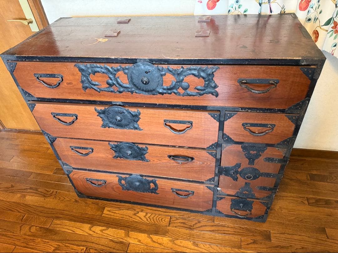 運賃込❗️最高級　日本家具　衣装箪笥　巨匠作品　骨董アンティーク天然無垢けやき？