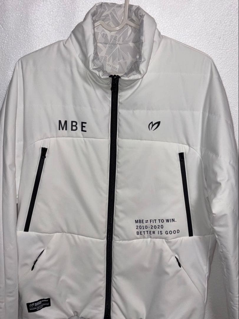MBE ホワイトジャケット メンズウェア 美品・3日着用