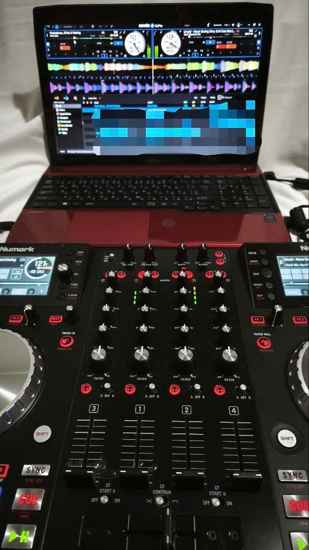 Numark NV DJコントローラー