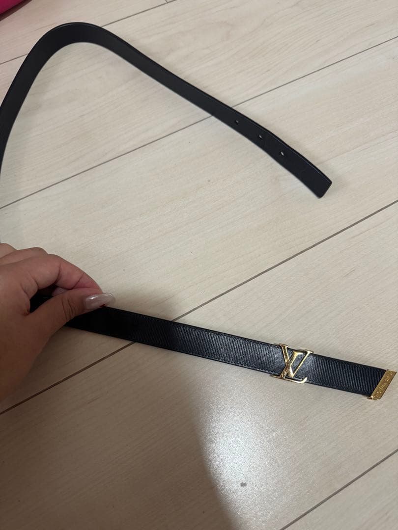 Louis Vuitton 黒レザーベルト
