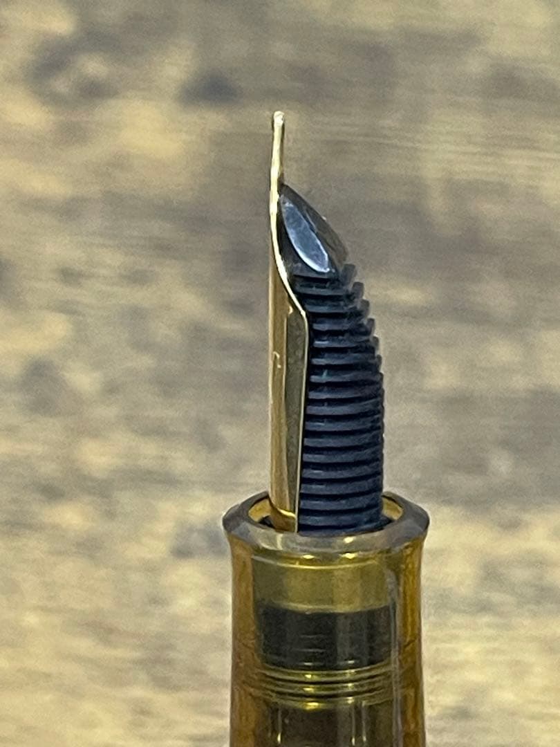 試筆のみ　2014年　特別生産色　万年筆　M200 コニャック　EF 備品付き