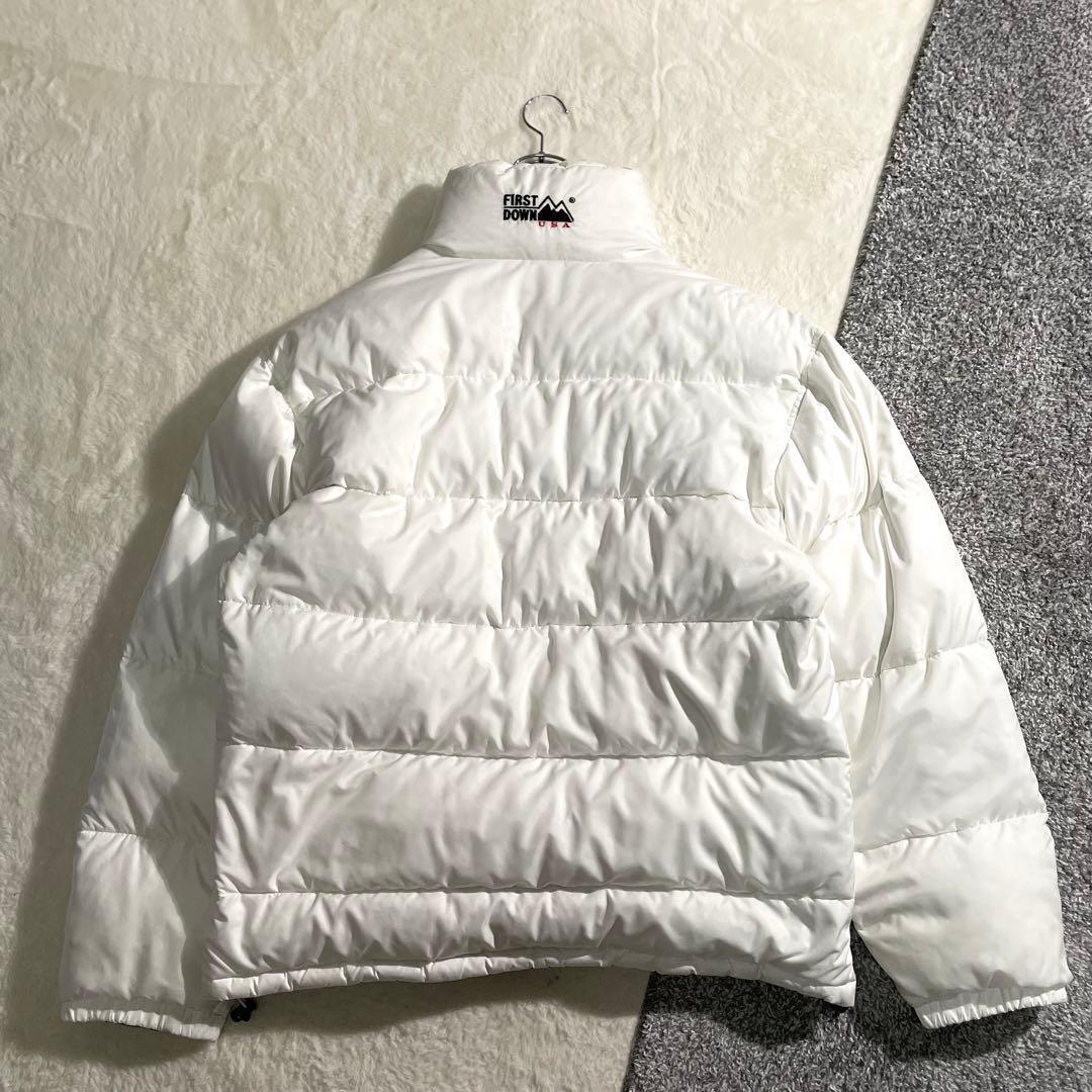 ファーストダウン　リバーシブル　ダウンジャケット　サイズ４L　ブラック　ホワイト