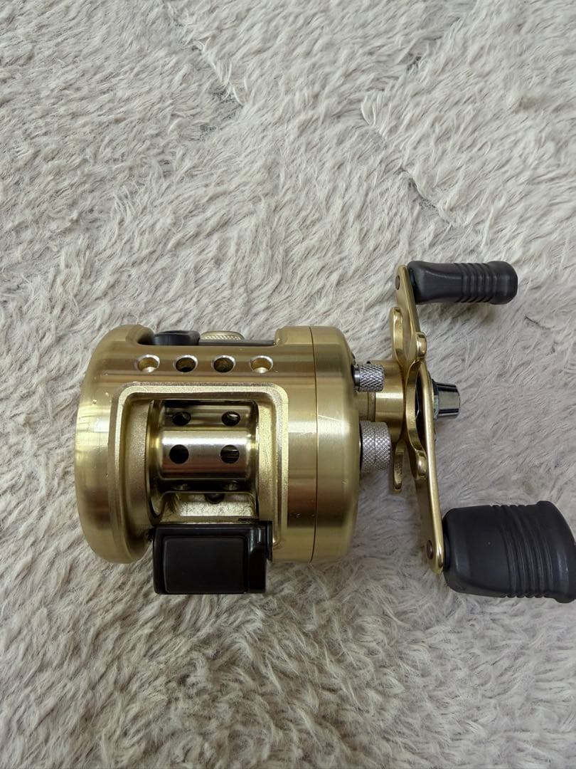 リール SHIMANO CALCUTTA 50XT