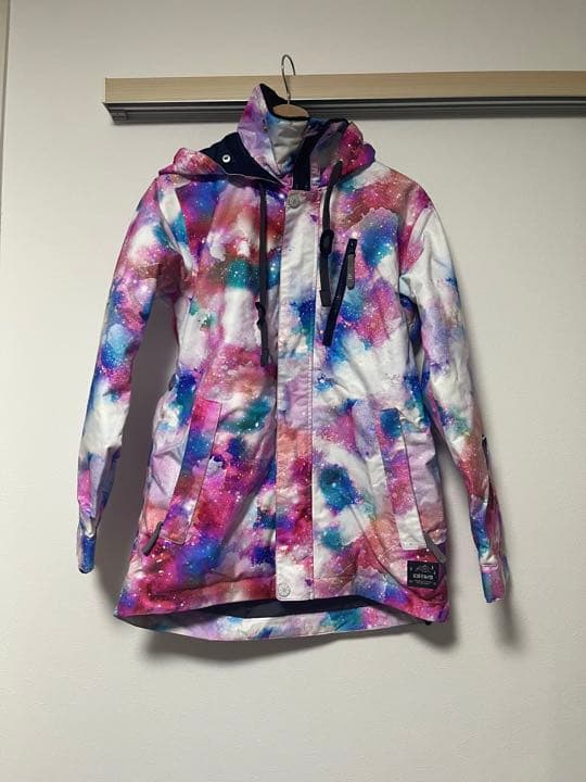 ESTIVO スノーボードウェア