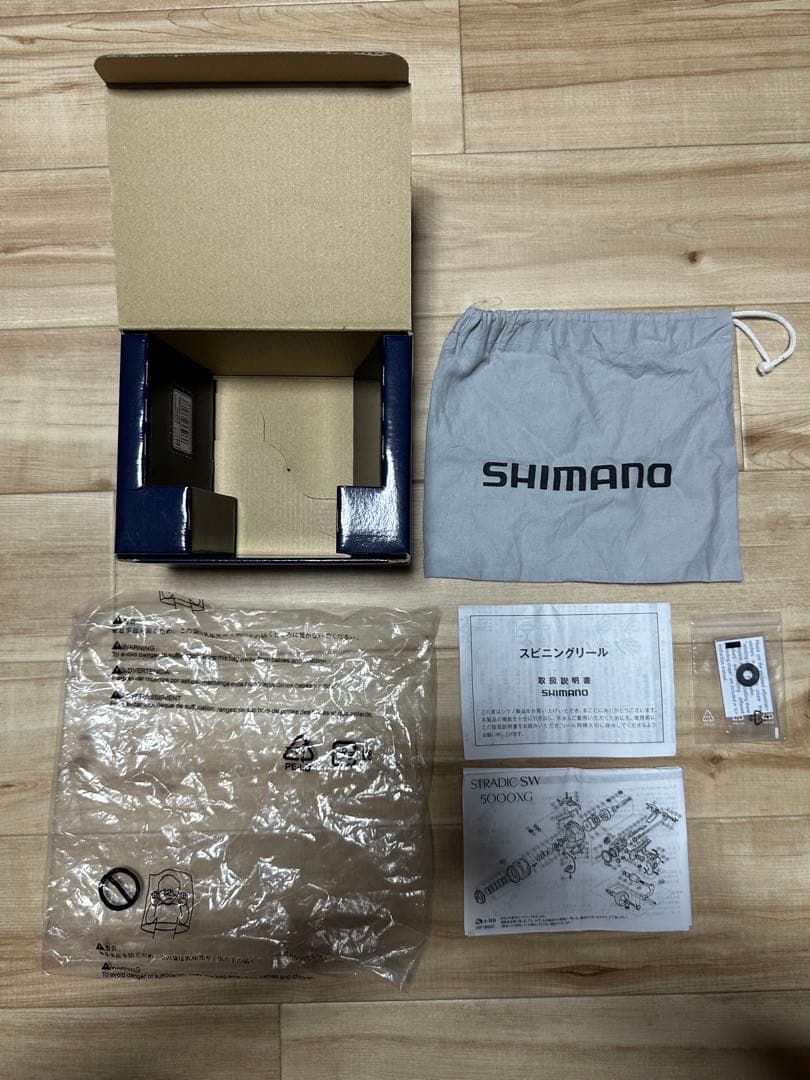 ピ*雪様 【訳あり】18ストラディックSW5000XG 4000番替えスプール付