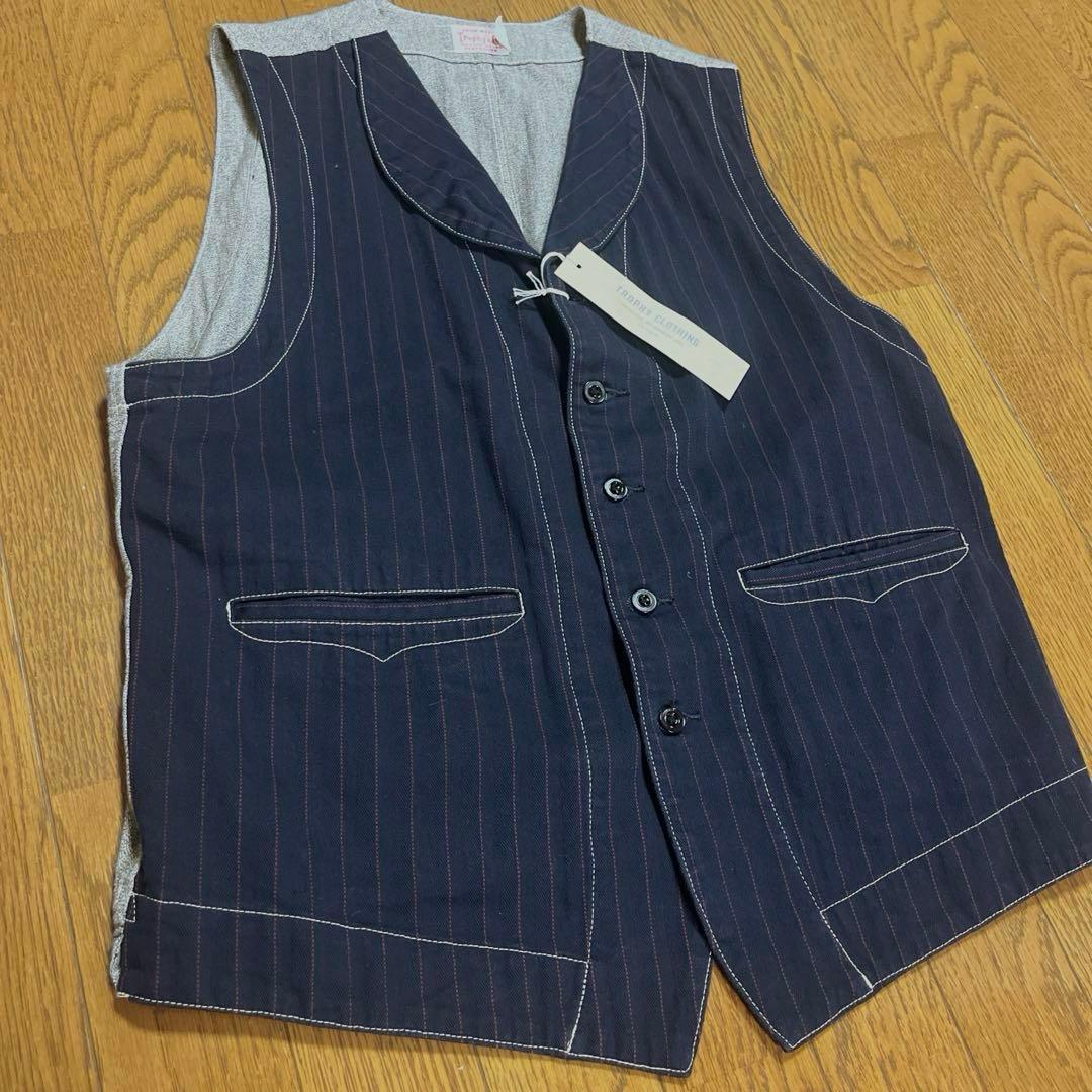 日本製【新品タグ付き】トロフィークロージング ストライプジレベスト42