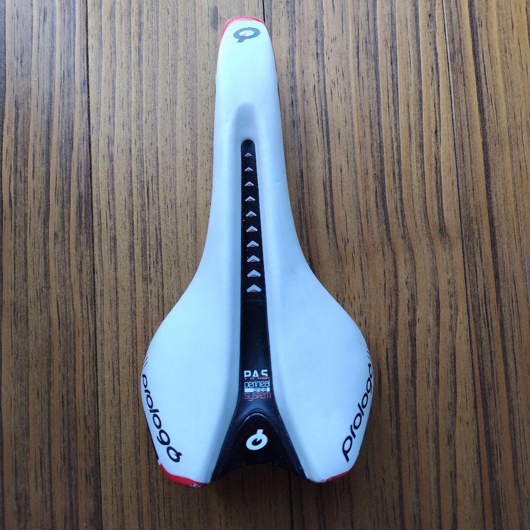 値下げします!Prologo 134サイズ サドル ホワイト・レッド