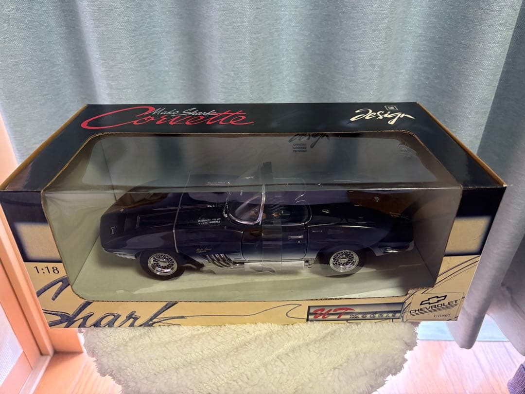 UTモデル製 1/18 シボレー コルベット マコシャーク 絶版品