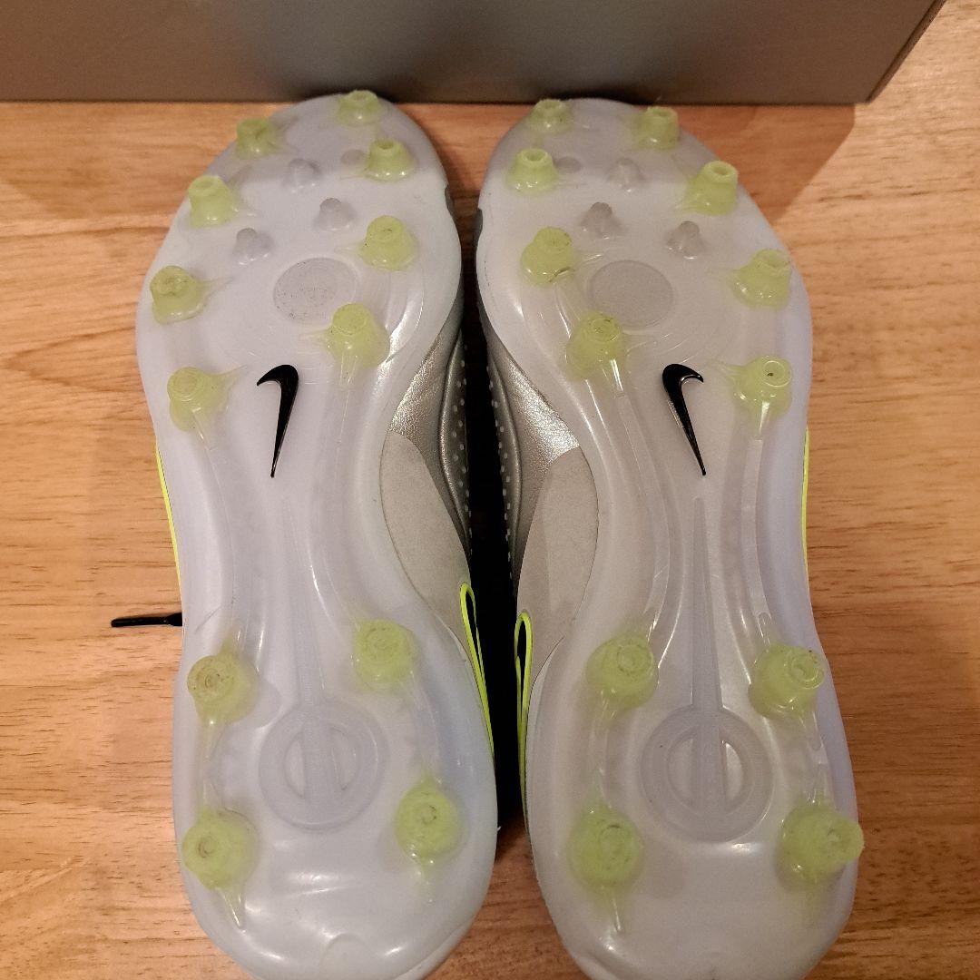 ナイキティエンポレジェンド10エリート AG-PRO 25.5