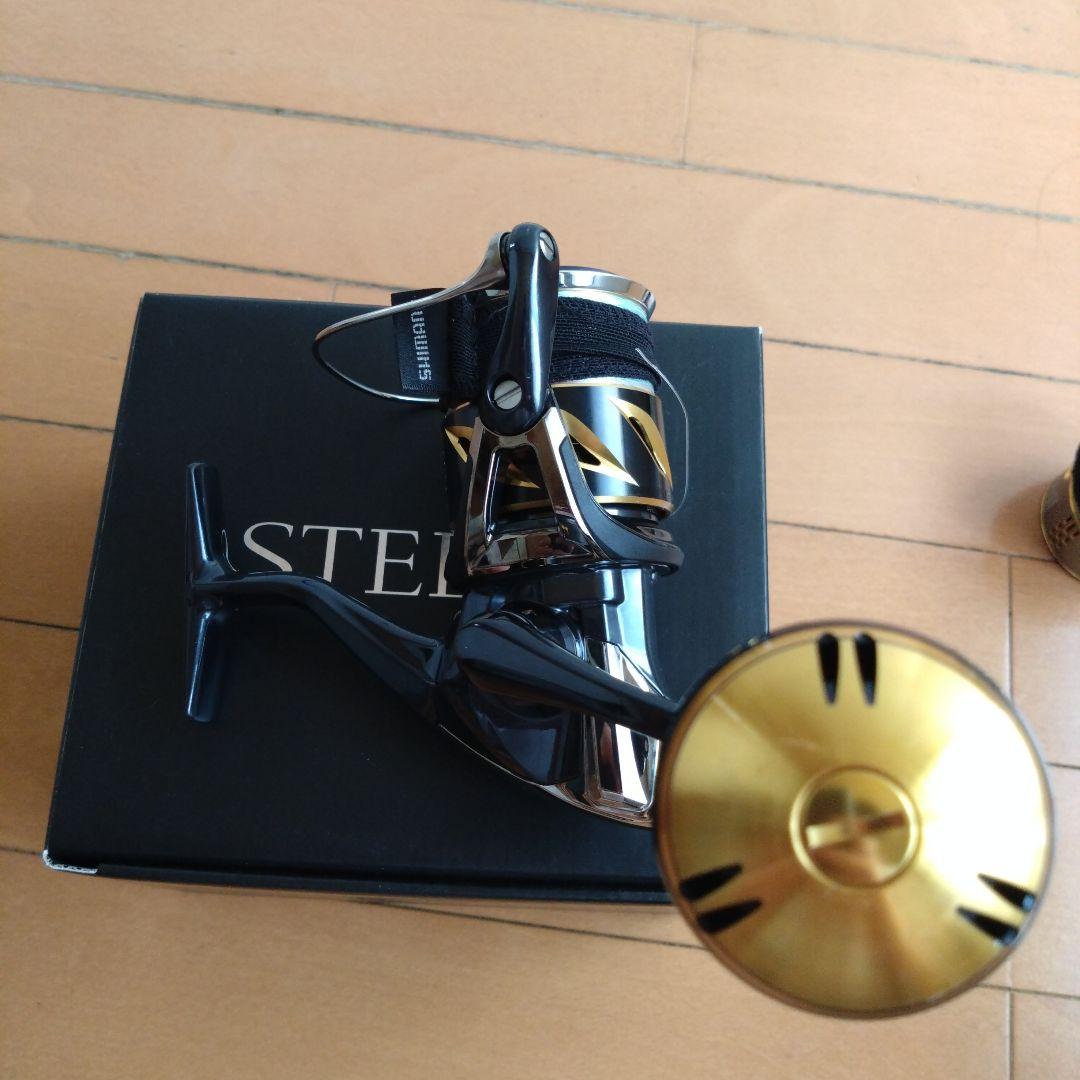 美品　シマノ　20STELLA 4000XG スピニングリール