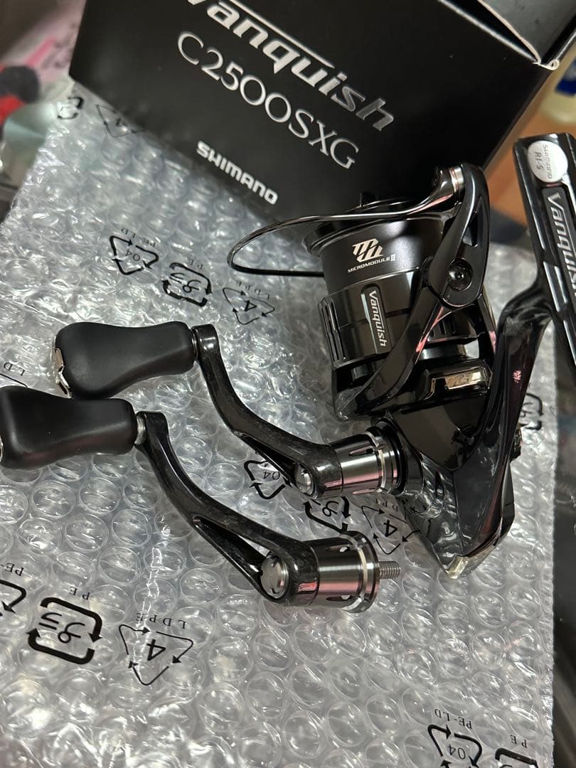 シマノ 19ヴァンキッシュ C2500SXG 極美品　ハンドル45ミリ50ミリ