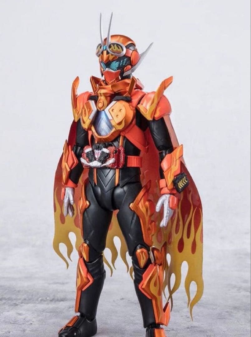 新品 S.H.Figuarts 仮面ライダーファイヤーガッチャードデイブレイク