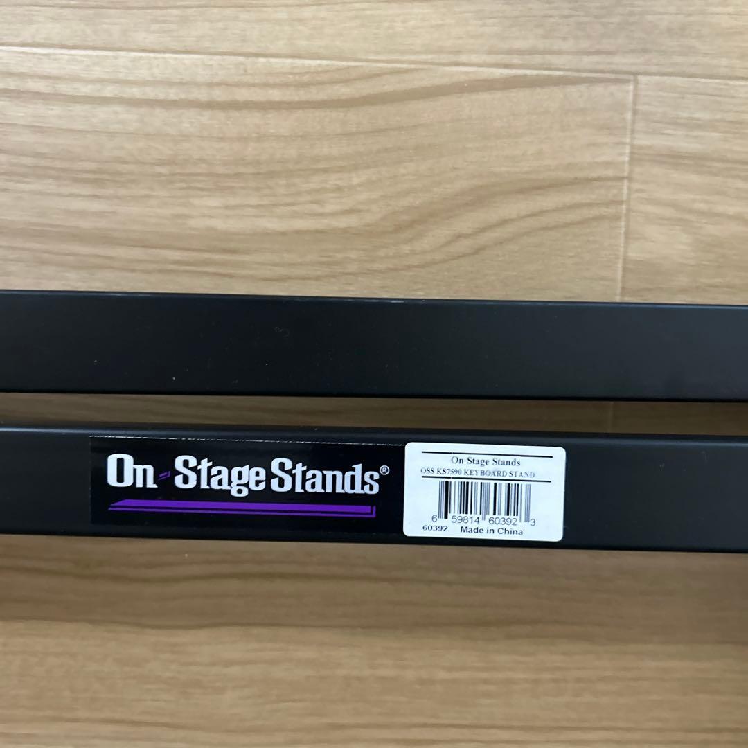 Roland D-10 シンセサイザー スタンド付き　値下げ中！！！