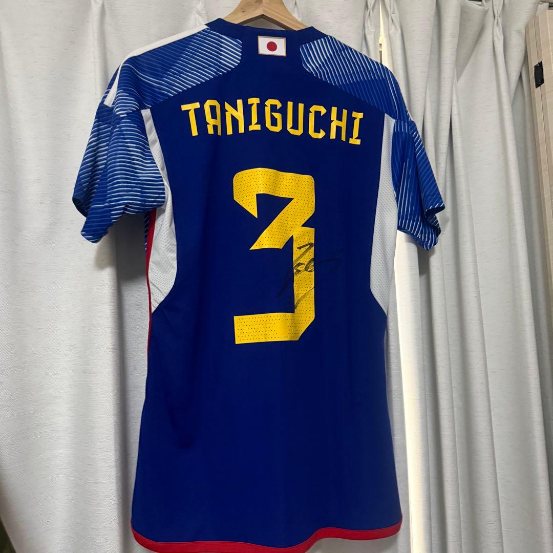 サッカー日本代表　谷口彰悟　サイン入りユニ