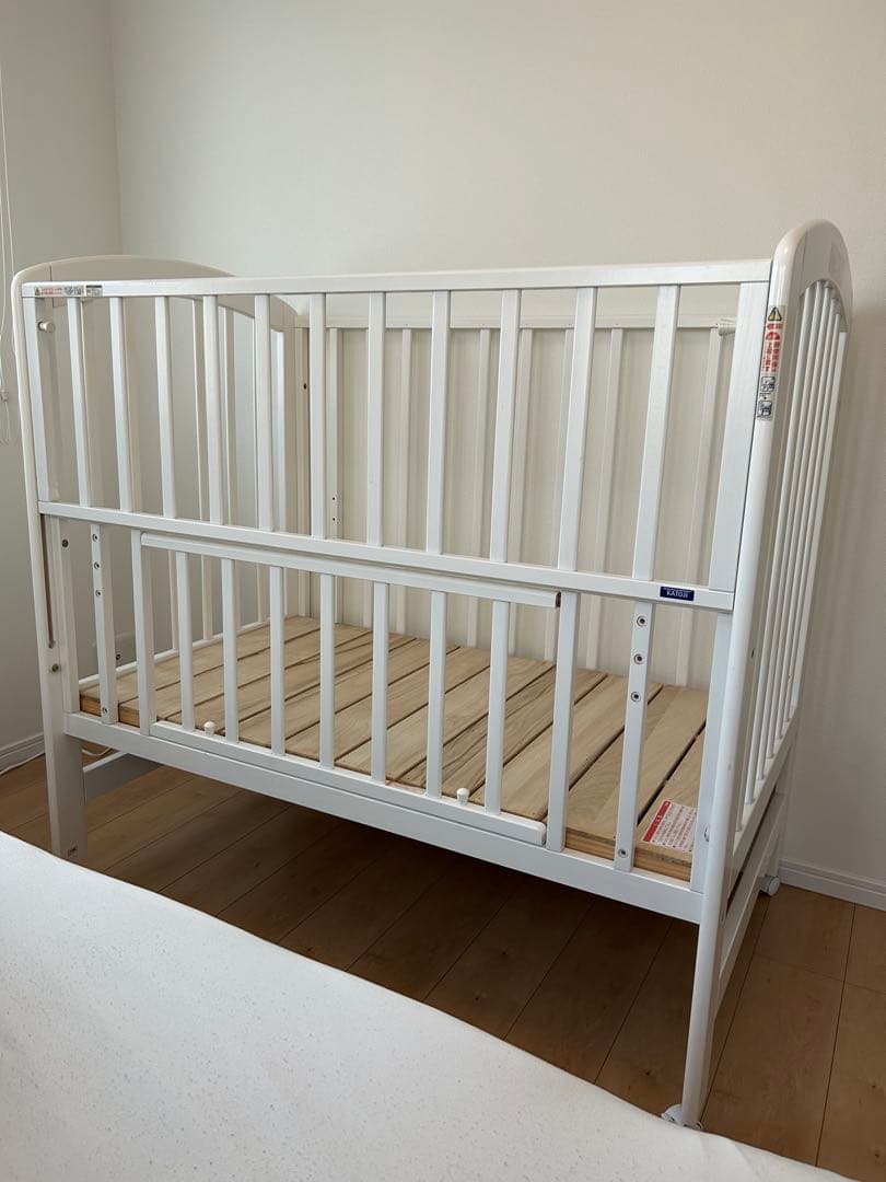 カトージ　ハイポジション　ベビーベット　レギュラーサイズ　ホワイト