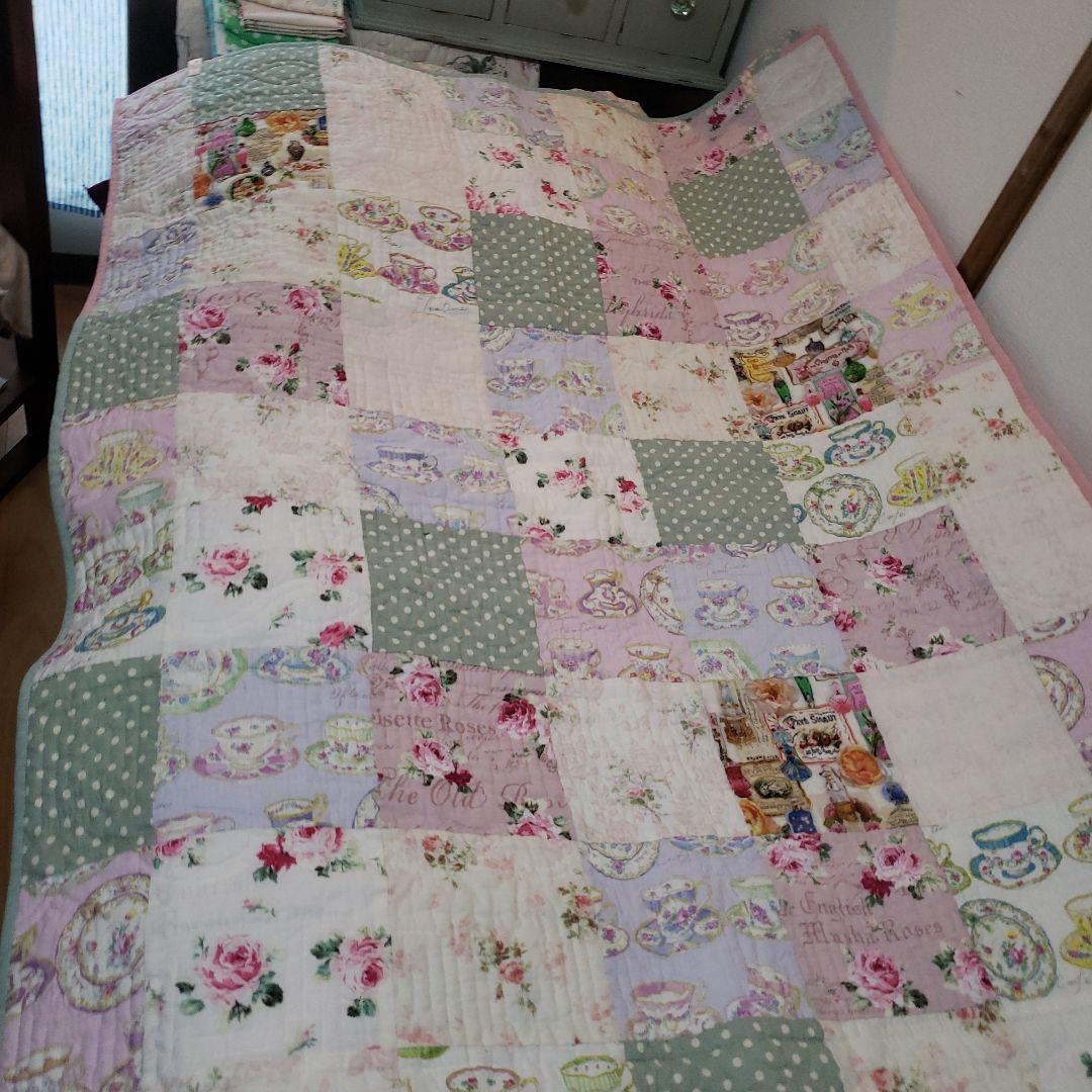 ❣️パッチワークキルト❣️爽やかキルト❣️リバーシブル