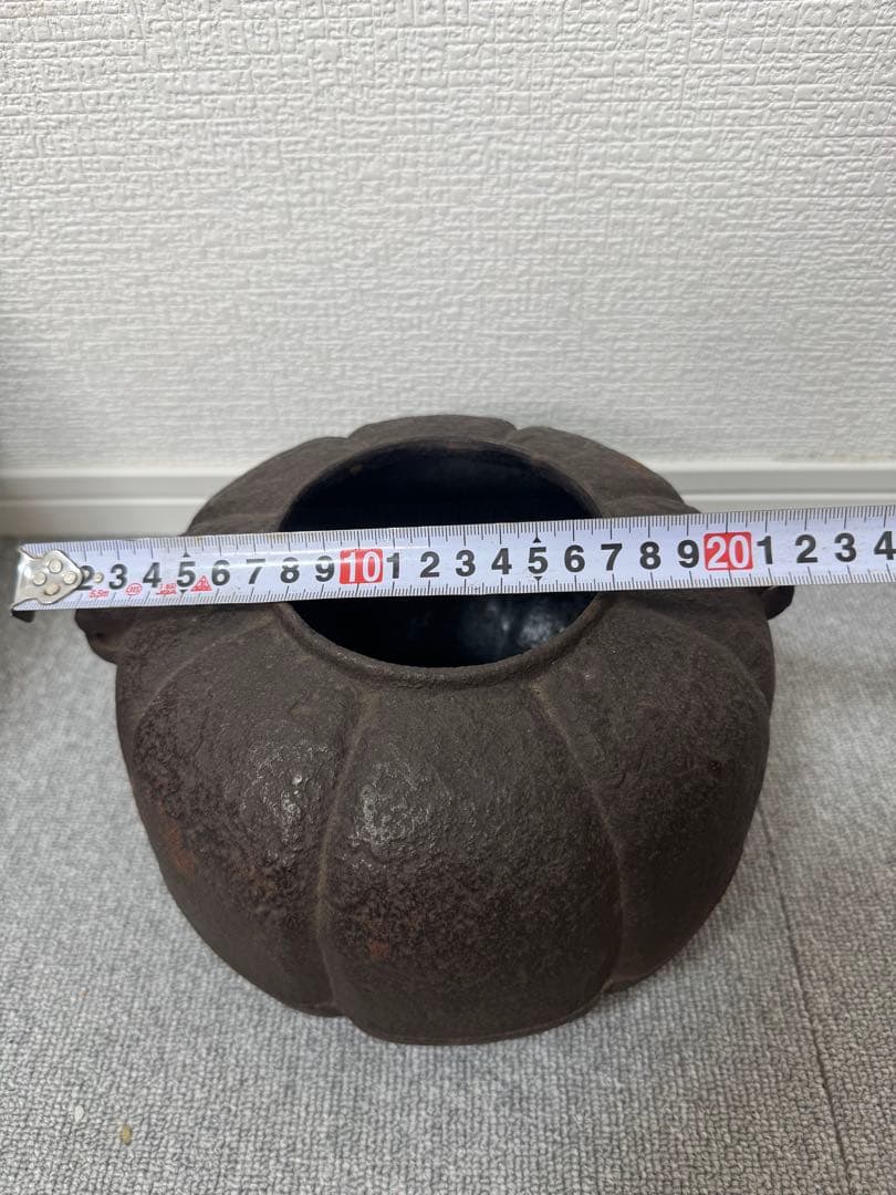 アンティーク　丸型茶釜 蓋付き