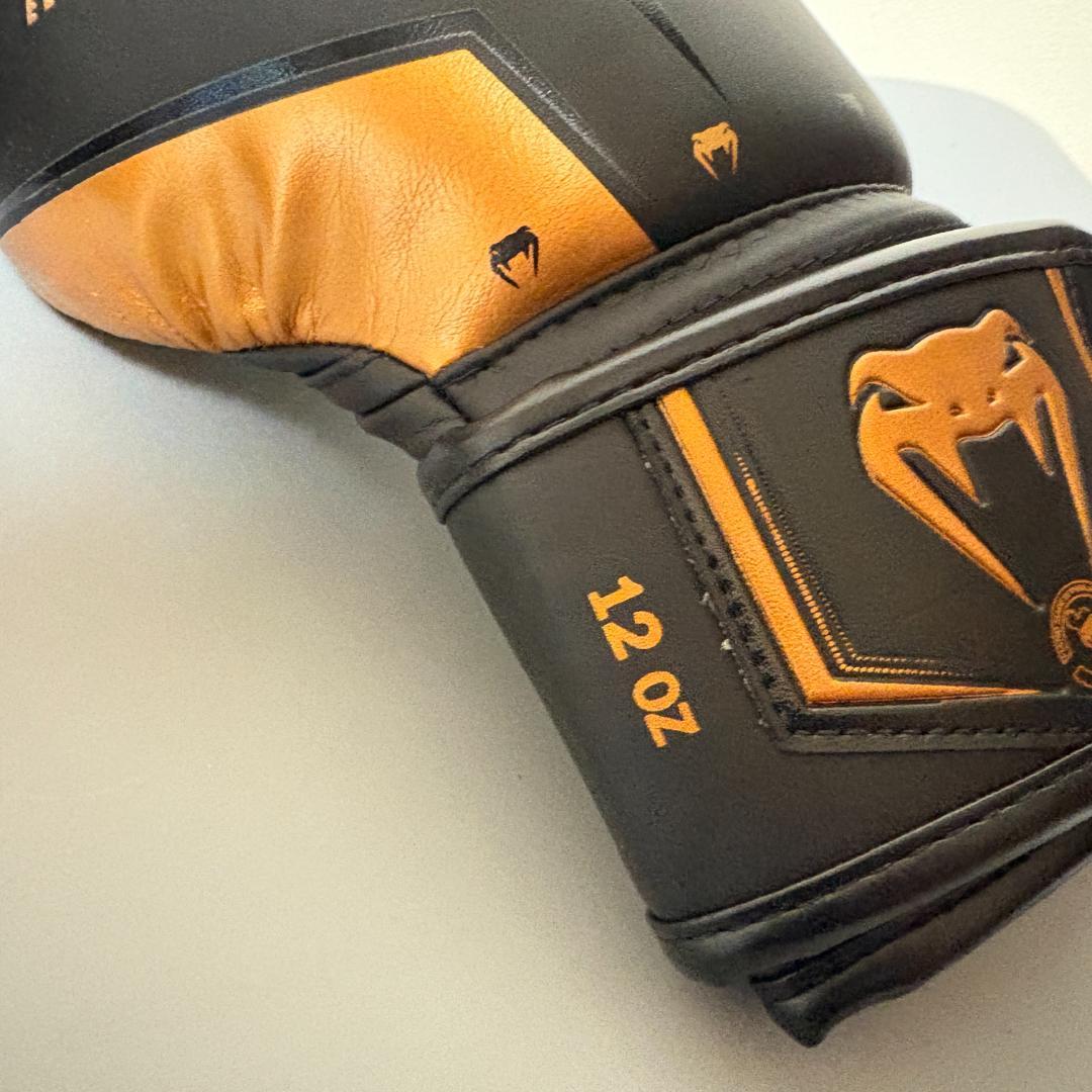 VENUM ヴェナム ELITE EVO ボクシンググローブ 12オンス 現状品