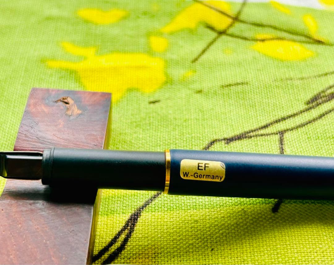 West Germany時代のモンブラン万年筆　MONTBLANC EF(極細）