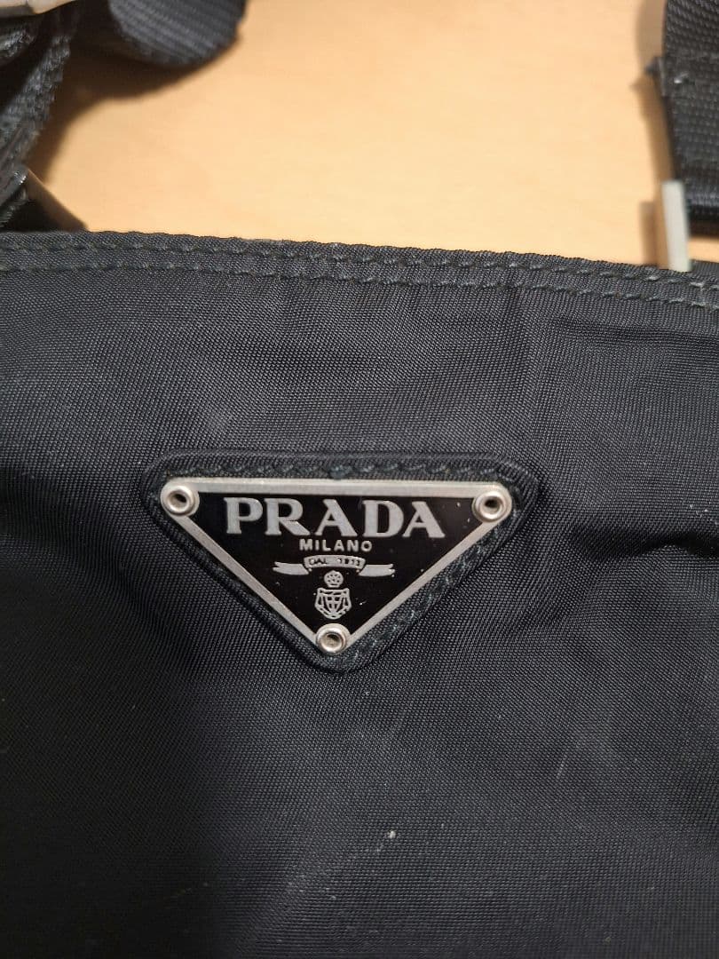 プラダ　ショルダーバッグ　B7372