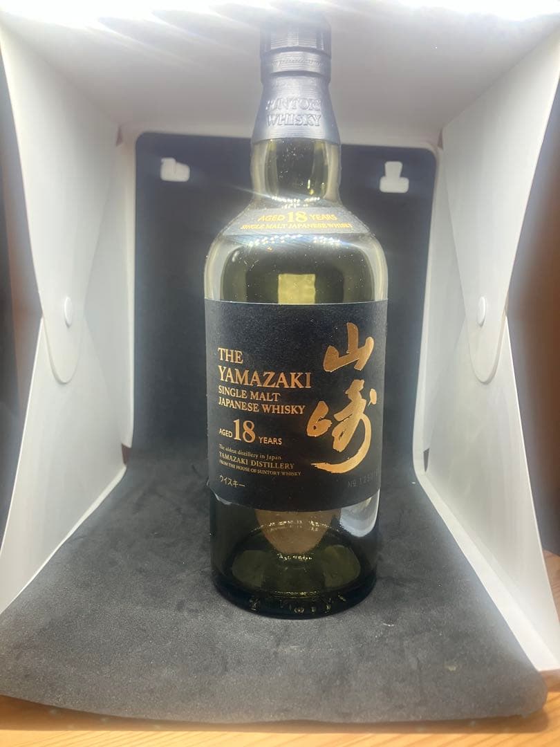 山崎 18年 シングルモルトウイスキー 700ml空き瓶と箱