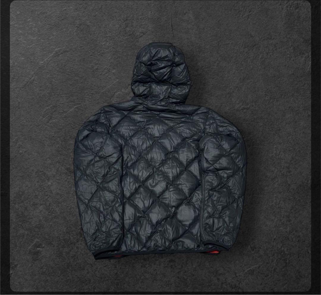 【mont-bell】リバーシブルダウンジャケット 黒/赤