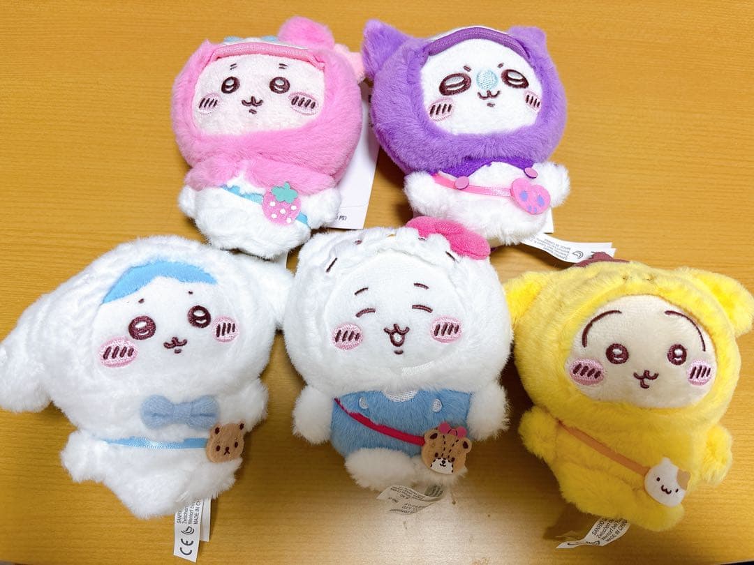 サンリオ ちいかわコラボ マスコットホルダー ハチワレ うさぎ モモンガ 古本屋