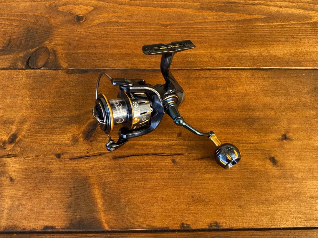 スピニングリール　5000番　ショアジギング　ねじ込み式パワーハンドル　サーフ