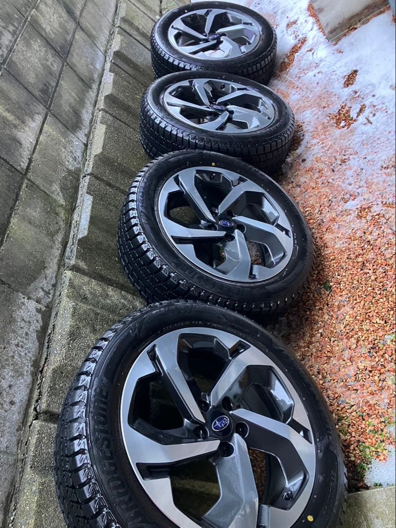 スバル フォレスター18インチ ホイールセット 225/55R18