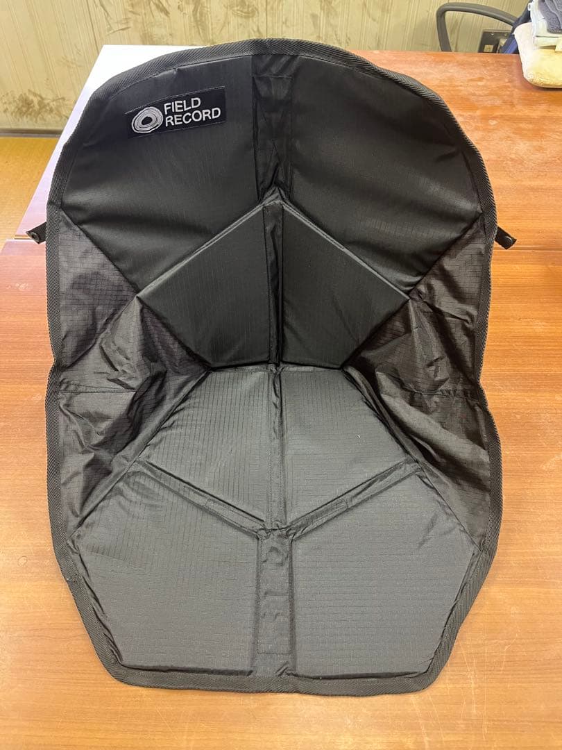 FIELD RECORD チェアカーボンフィールド