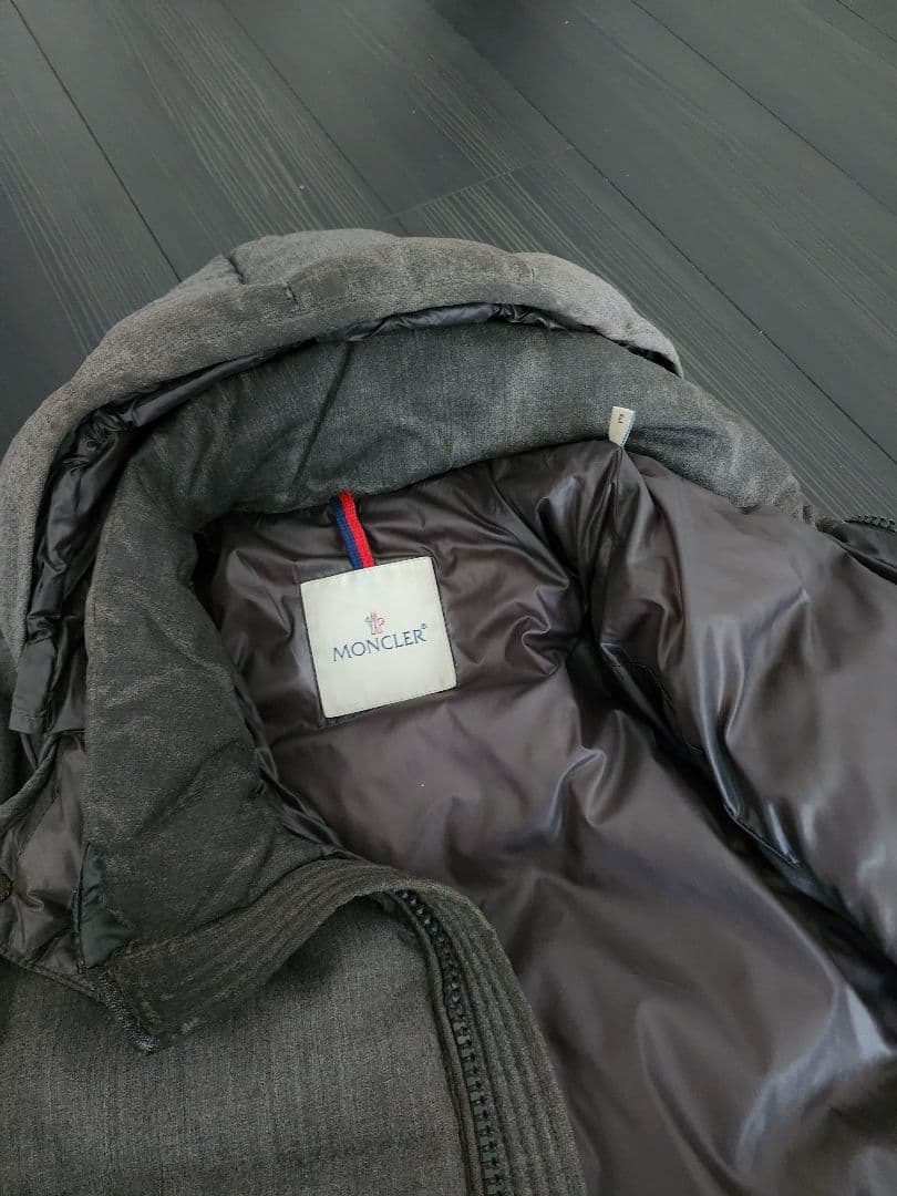 MONCLER モンジュネーブル　 3　 グレー