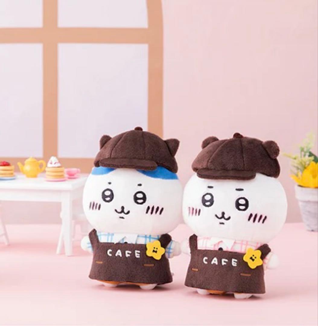 ちいかわ カフェの店員さんマスコット（ちいかわ、ハチワレ）