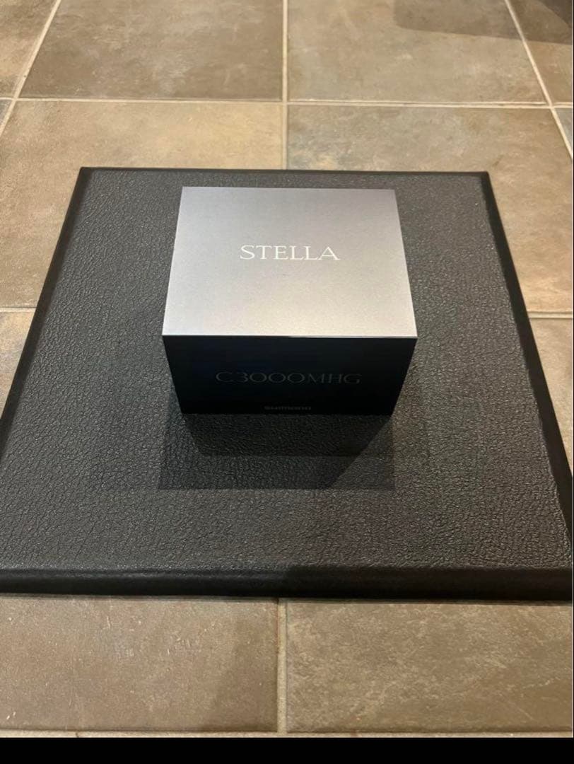 シマノ　22ステラC3000MHG 極美品