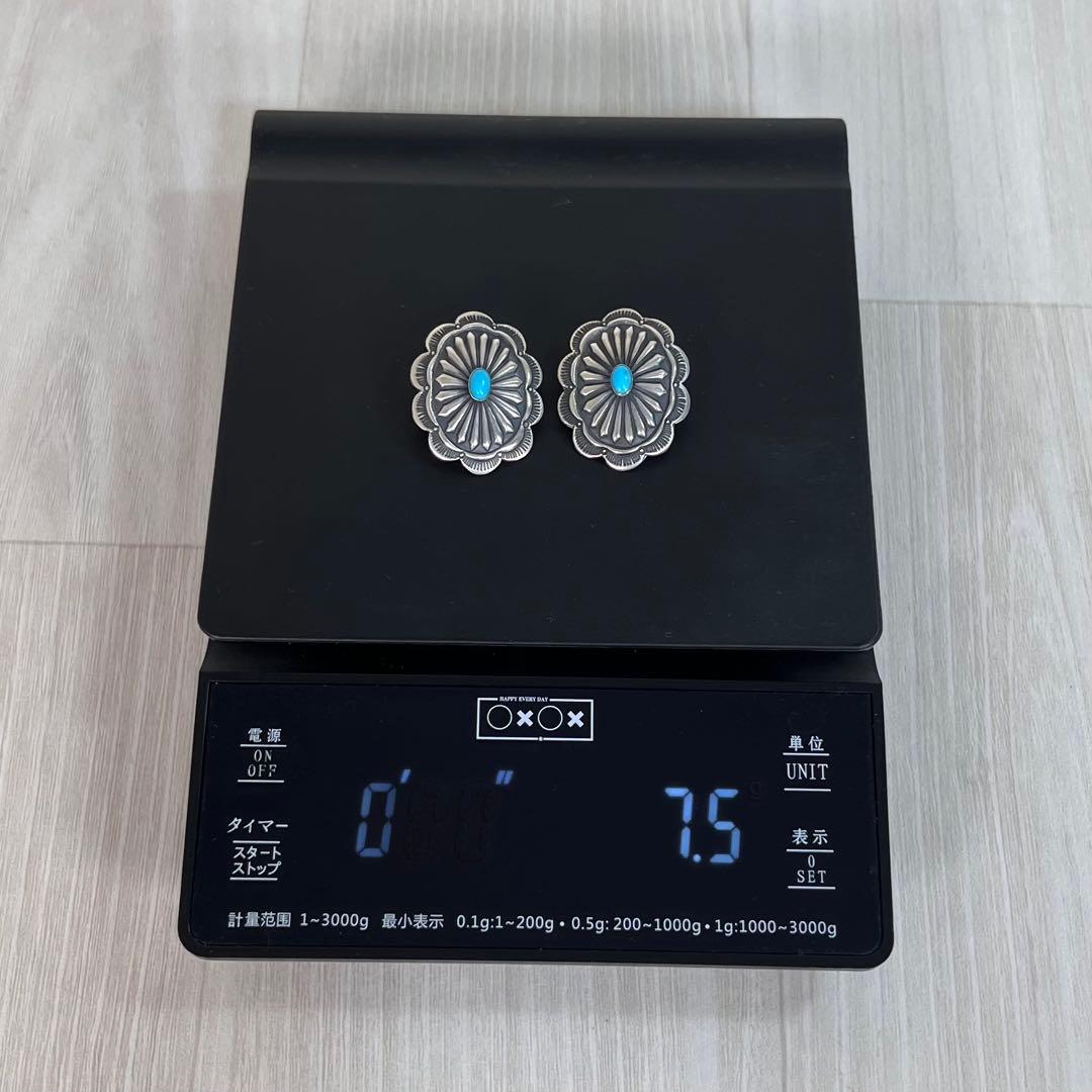 【良品】ナバホ族　両耳ピアス　ターコイズ　サンバースト　コンチョ