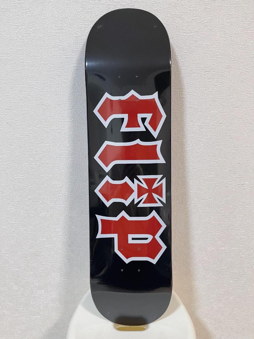 FLIPフリップ　スケートボードデッキ　スケボー　8.0*31.5インチ