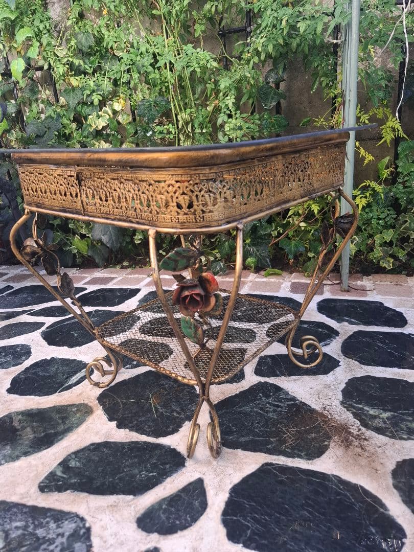 アンティーク　　薔薇　　机