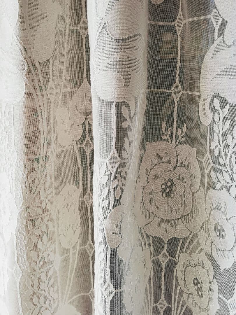 アンティーク マドラスレース アールヌーヴォー花紋 格子枠 カーテンパネルクロス