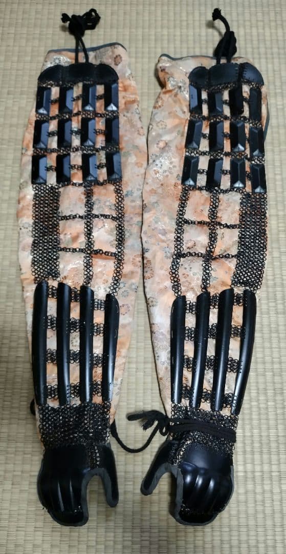 鎧　侍　武将　甲冑の籠手
