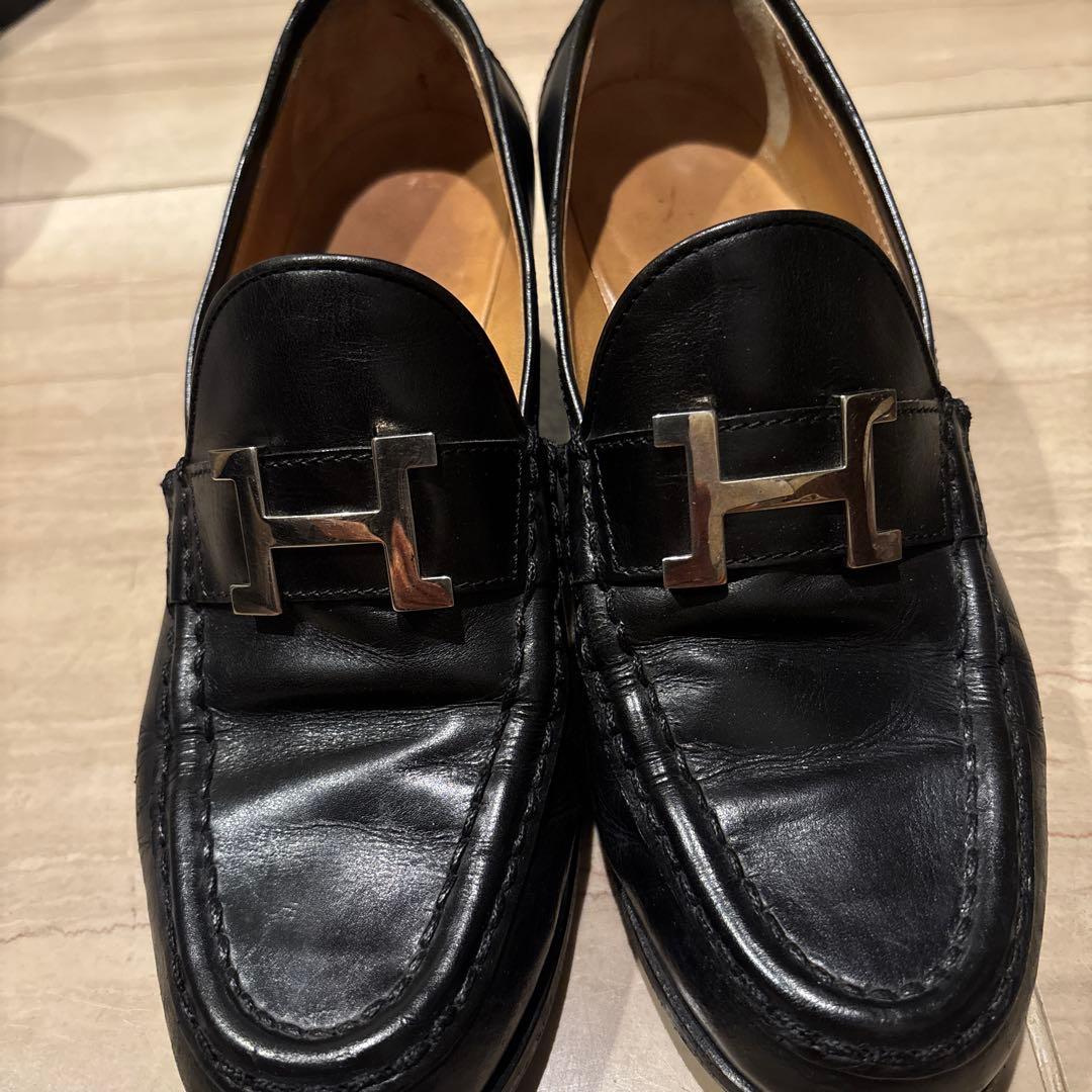 エルメス　ブラックモカシン Hロゴ金具付き