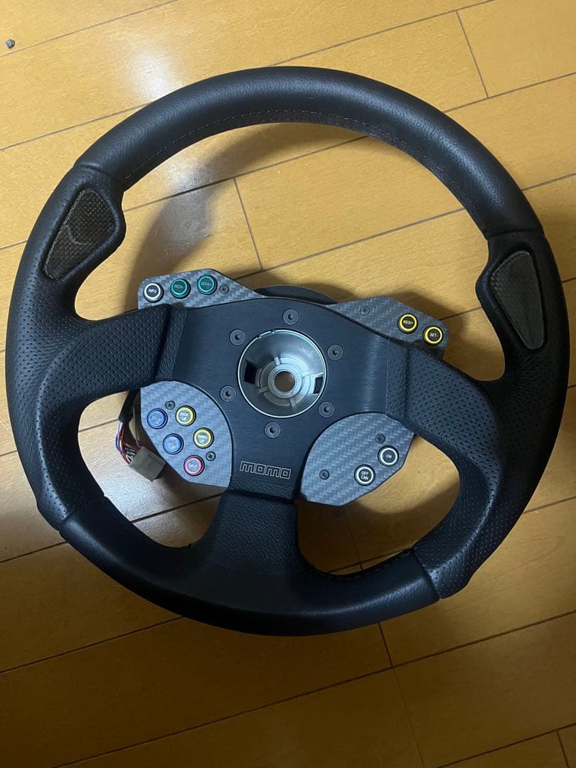 momo ステアリング　ジェット　拡張ボタン　NDロードスター　ボス付き