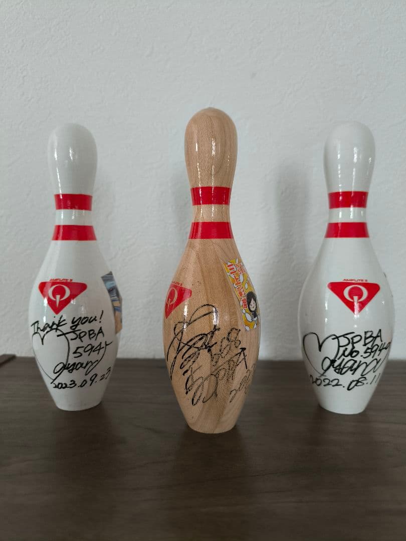 三上彩奈　直筆サイン入り　ボウリングピン 3本セット