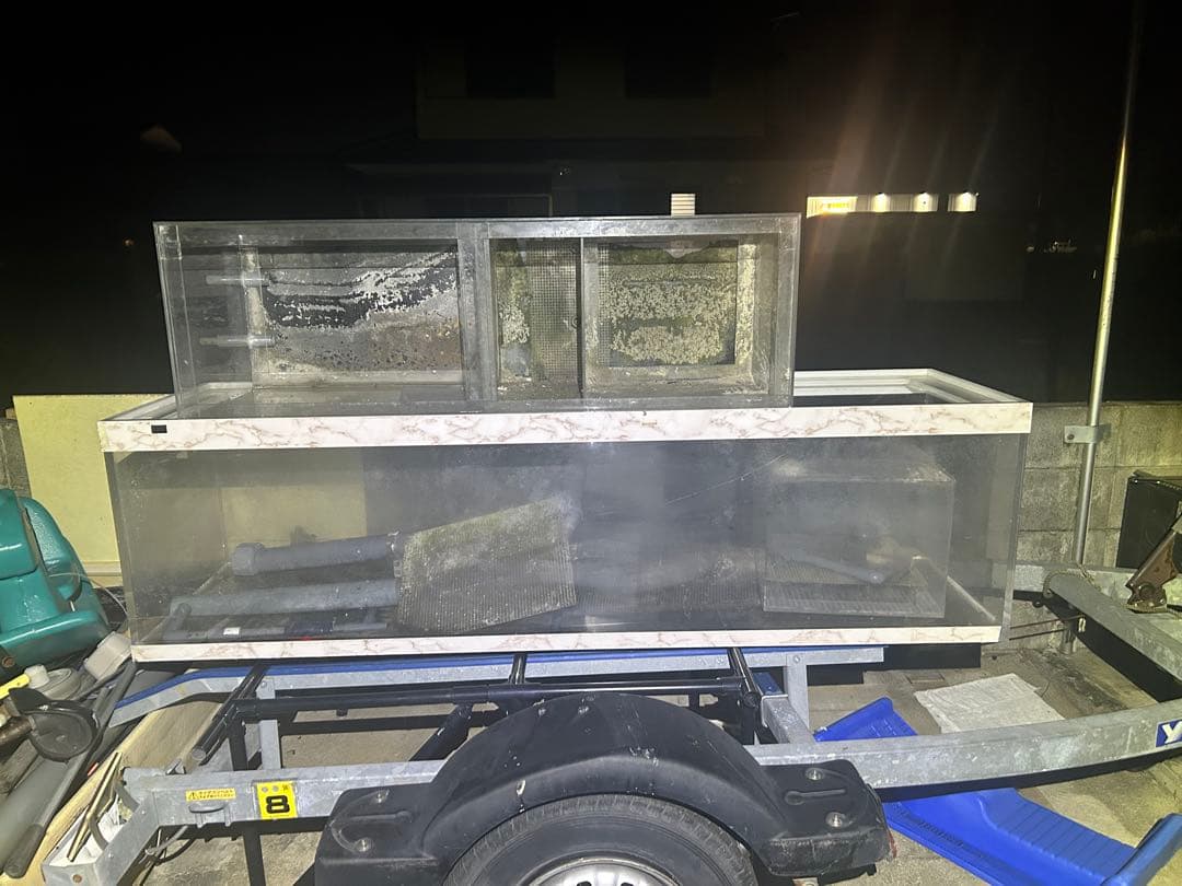 アクリル水槽 180センチ