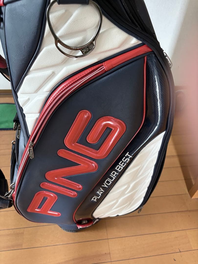 訳あり　ピン　キャディバッグ ラグジュアリー　3点式　プロモデル　9.5 5分割